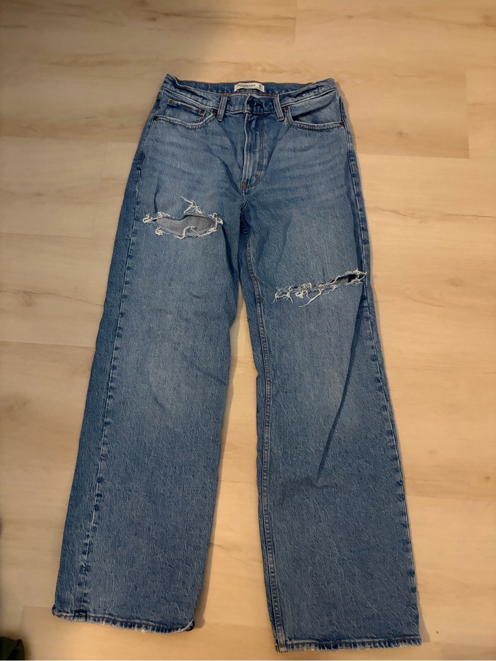 Abercrombie 90s Relaxed Jeans
